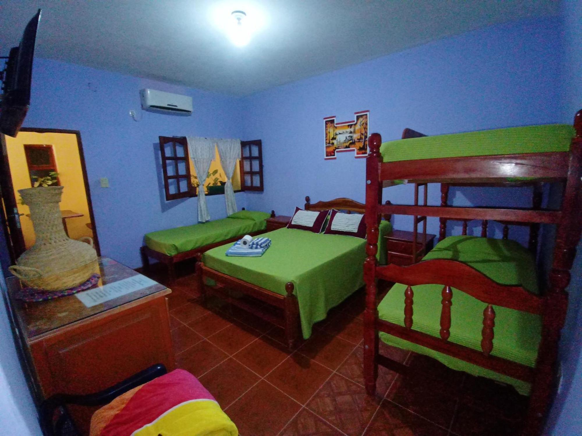 Hostal Benjamin Cafayate Extérieur photo